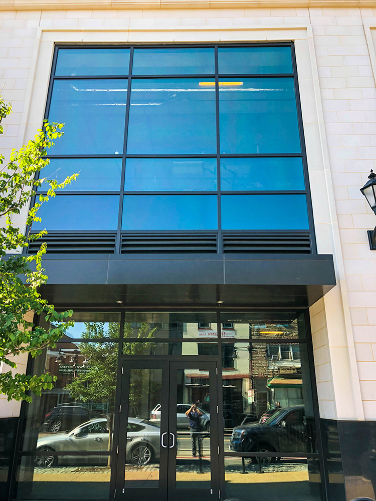 501 H Street | Commercial Building - Glass Windows - Entrance